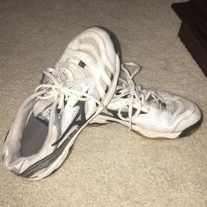 Mizuno Volleyball Shoes SIZE 7.5